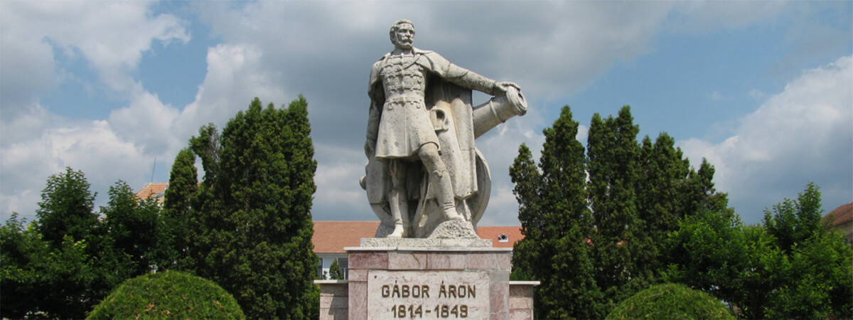 Statuia lui Gábor Áron
